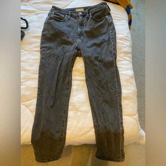 Madewell Curvy Perfect Vintage Jeans in Lunar Wash - Picture 2 of 3